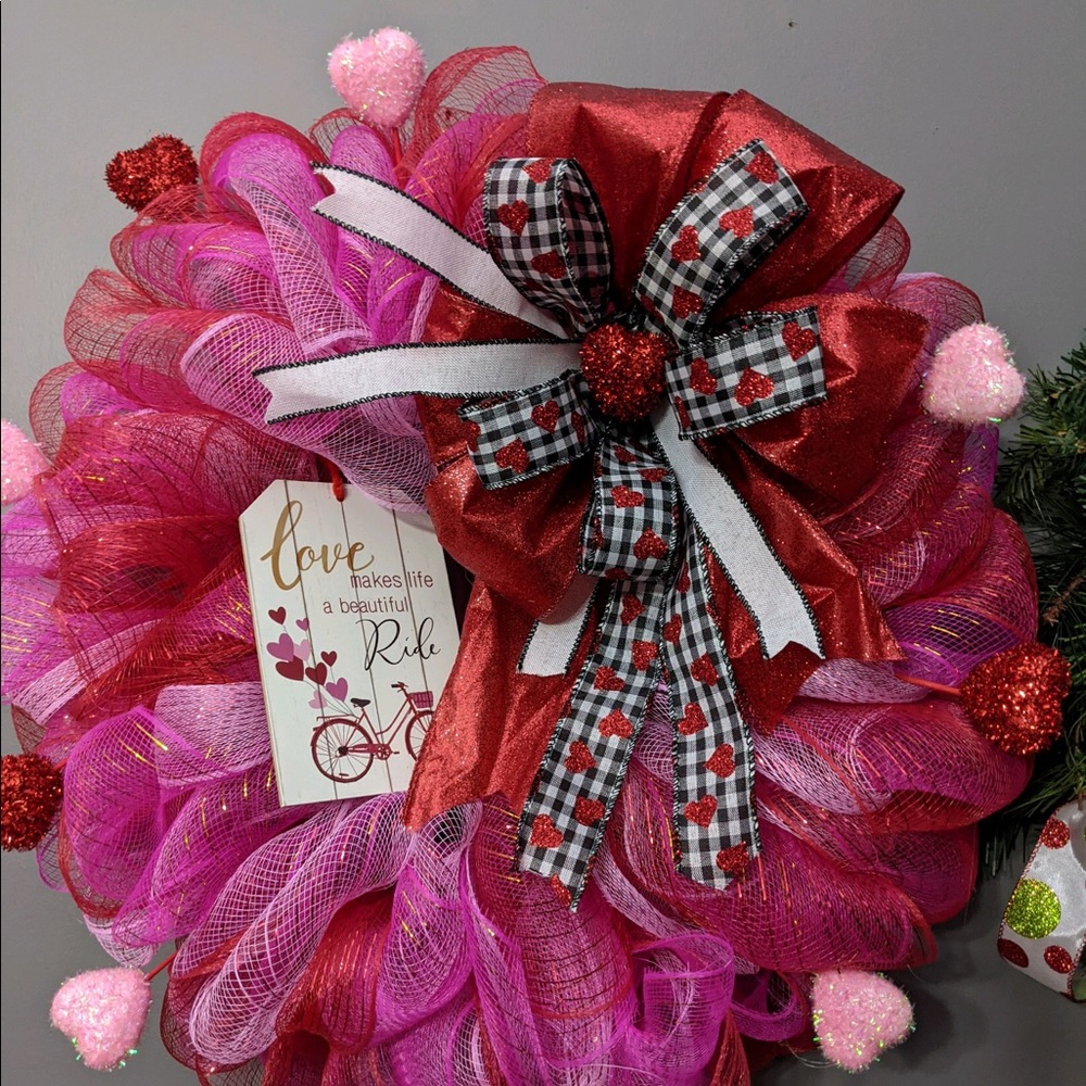 CUTE GIFT⭐️valentine’s day deco mesh wreath